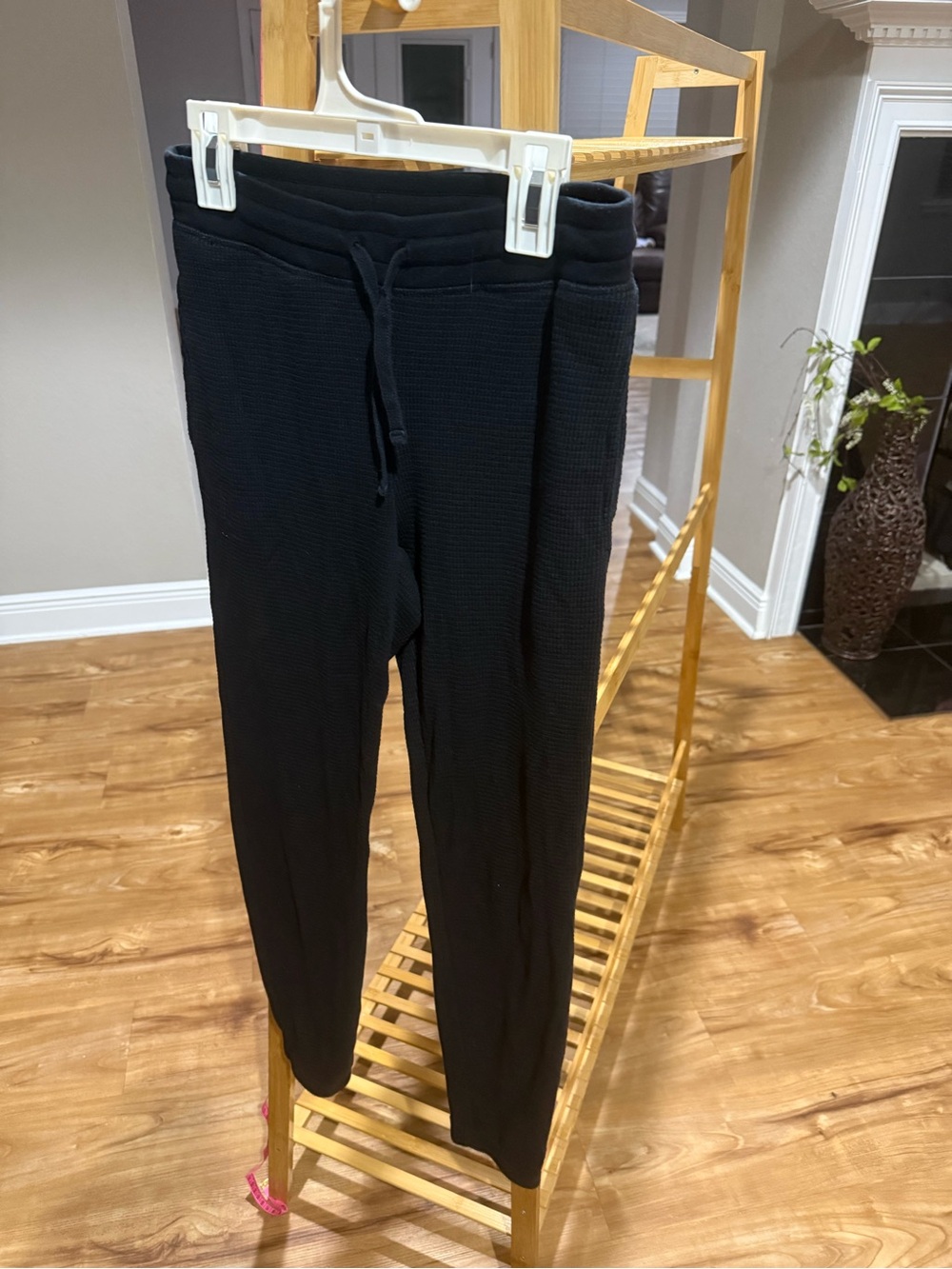TnA Aritzia Waffle Knit Joggers
